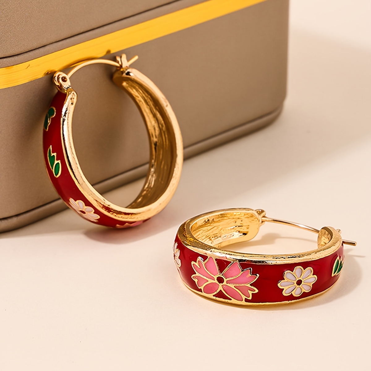 Women's Vintage-Inspired Enamel Flower Hoop Earrings
